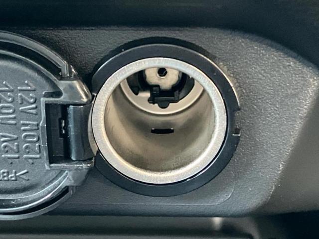 ノート Ｘ　純正　９インチ　メモリーナビ／インテリジェントルームミラー／エマージェンシーブレーキ／アラウンドビューモニター／車線逸脱防止支援システム／ドライブレコーダー　純正／ヘッドランプ　ＬＥＤ　全周囲カメラ（37枚目）