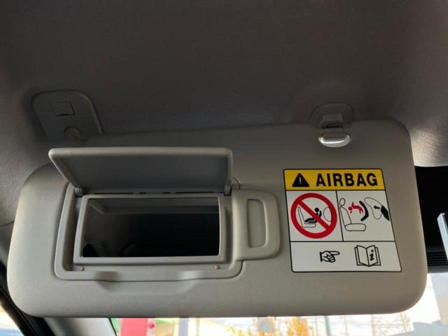 ノート Ｘ　純正　９インチ　メモリーナビ／インテリジェントルームミラー／エマージェンシーブレーキ／アラウンドビューモニター／車線逸脱防止支援システム／ドライブレコーダー　純正／ヘッドランプ　ＬＥＤ　全周囲カメラ（46枚目）