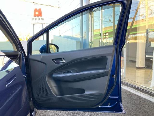 ノート Ｘ　純正　９インチ　ＳＤナビ／インテリジェントルームミラー／衝突安全装置／アラウンドビューモニター／車線逸脱防止支援システム／ドライブレコーダー　純正／ヘッドランプ　ＬＥＤ／Ｂｌｕｅｔｏｏｔｈ接続　ＥＴＣ（4枚目）