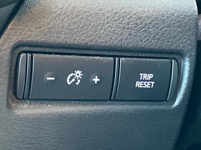 ノート Ｘ　純正　９インチ　ＳＤナビ／インテリジェントルームミラー／衝突安全装置／アラウンドビューモニター／車線逸脱防止支援システム／ドライブレコーダー　純正／ヘッドランプ　ＬＥＤ／Ｂｌｕｅｔｏｏｔｈ接続　ＥＴＣ（29枚目）