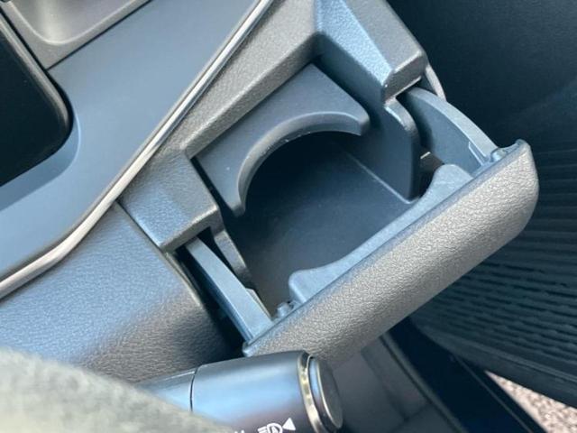 ノート Ｘ　純正　９インチ　ＳＤナビ／インテリジェントルームミラー／衝突安全装置／アラウンドビューモニター／車線逸脱防止支援システム／ドライブレコーダー　純正／ヘッドランプ　ＬＥＤ／Ｂｌｕｅｔｏｏｔｈ接続　ＥＴＣ（39枚目）