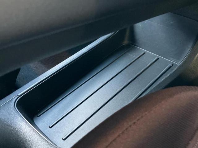 ノート Ｘ　純正　９インチ　ＳＤナビ／インテリジェントルームミラー／衝突安全装置／アラウンドビューモニター／車線逸脱防止支援システム／ドライブレコーダー　純正／ヘッドランプ　ＬＥＤ／Ｂｌｕｅｔｏｏｔｈ接続　ＥＴＣ（41枚目）