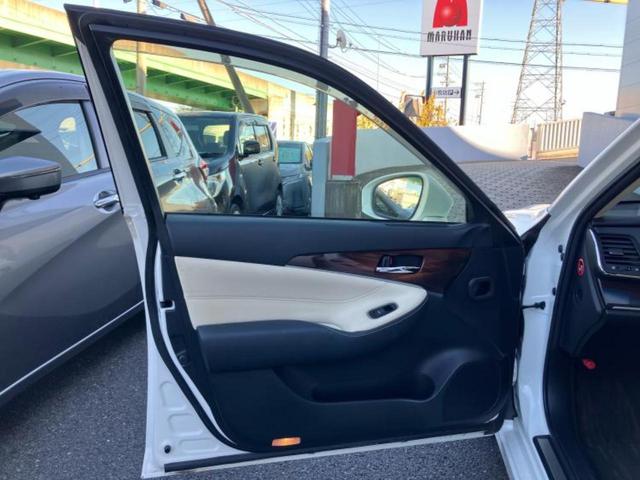 クラウンハイブリッド ハイブリッドロイヤルサルーン　新品タイヤ／純正　８インチ　メモリーナビ／シートヒーター／ヘッドランプ　ＨＩＤ／Ｂｌｕｅｔｏｏｔｈ接続／ＥＴＣ／ＥＢＤ付ＡＢＳ／横滑り防止装置／アイドリングストップ／クルーズコントロール　バックカメラ（6枚目）