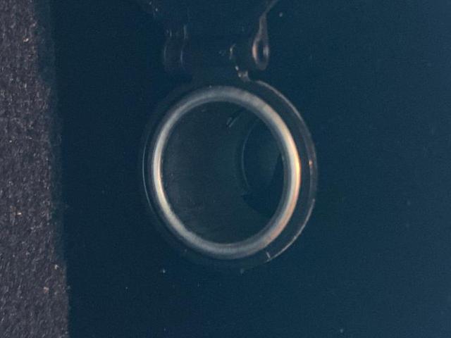 クラウンハイブリッド ハイブリッドロイヤルサルーン　新品タイヤ／純正　８インチ　メモリーナビ／シートヒーター／ヘッドランプ　ＨＩＤ／Ｂｌｕｅｔｏｏｔｈ接続／ＥＴＣ／ＥＢＤ付ＡＢＳ／横滑り防止装置／アイドリングストップ／クルーズコントロール　バックカメラ（38枚目）