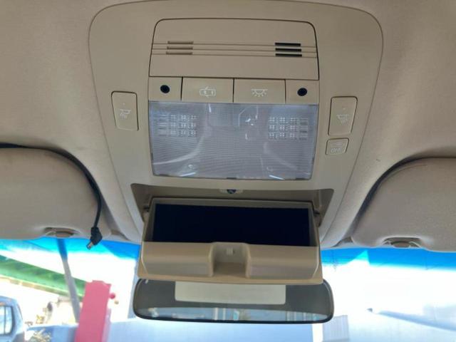 クラウンハイブリッド ハイブリッドロイヤルサルーン　新品タイヤ／純正　８インチ　メモリーナビ／シートヒーター／ヘッドランプ　ＨＩＤ／Ｂｌｕｅｔｏｏｔｈ接続／ＥＴＣ／ＥＢＤ付ＡＢＳ／横滑り防止装置／アイドリングストップ／クルーズコントロール　バックカメラ（39枚目）
