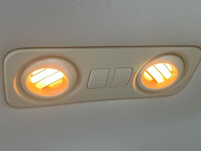 クラウンハイブリッド ハイブリッドロイヤルサルーン　新品タイヤ／純正　８インチ　メモリーナビ／シートヒーター／ヘッドランプ　ＨＩＤ／Ｂｌｕｅｔｏｏｔｈ接続／ＥＴＣ／ＥＢＤ付ＡＢＳ／横滑り防止装置／アイドリングストップ／クルーズコントロール　バックカメラ（49枚目）