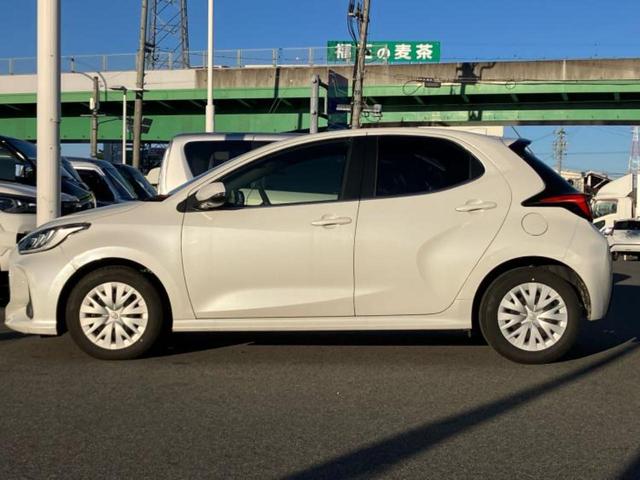 ヤリス Ｚ　保証書／ディスプレイオーディオ＋ナビ８インチ／衝突安全装置／シートヒーター／車線逸脱防止支援システム／ヘッドランプ　ＬＥＤ／ＥＴＣ／ＥＢＤ付ＡＢＳ／横滑り防止装置／クルーズコントロール　ワンオーナー（2枚目）
