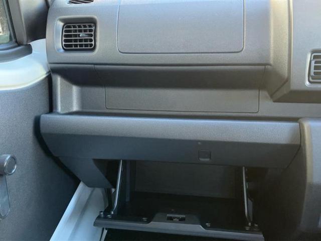ハイゼットトラック ４ＷＤスタンダード　保証書／スマートアシスト（トヨタ・ダイハツ）／車線逸脱防止支援システム／届出済未使用車／禁煙車／パワーステアリング／オートライト／取扱説明書／アクセサリーソケット／ヘッドライトレベライザー／ラジオ（32枚目）