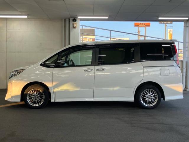 ノア ハイブリッドＳｉダブルバイビー３　保証書／純正　１０インチ　ＳＤナビ／フリップダウンモニター　純正　１２．１インチ／トヨタセーフティセンス／両側電動スライドドア／シートヒーター／車線逸脱防止支援システム／シート　ハーフレザー（2枚目）