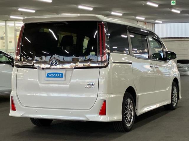 ノア ハイブリッドＳｉダブルバイビー３　保証書／純正　１０インチ　ＳＤナビ／フリップダウンモニター　純正　１２．１インチ／トヨタセーフティセンス／両側電動スライドドア／シートヒーター／車線逸脱防止支援システム／シート　ハーフレザー（3枚目）