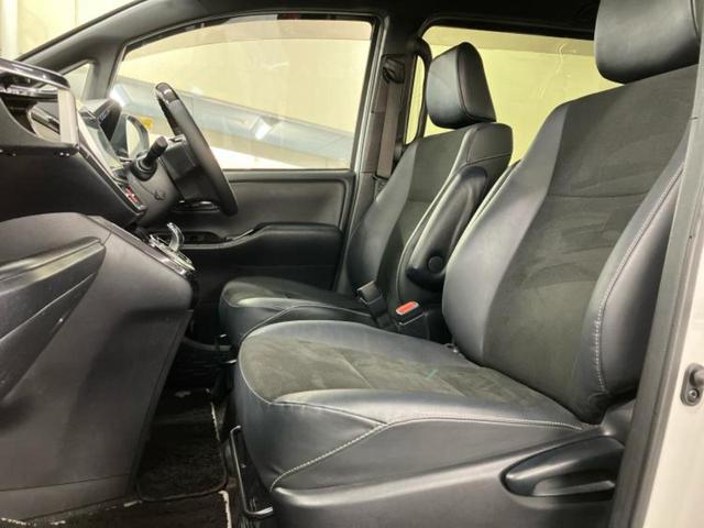 ノア ハイブリッドＳｉダブルバイビー３　保証書／純正　１０インチ　ＳＤナビ／フリップダウンモニター　純正　１２．１インチ／トヨタセーフティセンス／両側電動スライドドア／シートヒーター／車線逸脱防止支援システム／シート　ハーフレザー（7枚目）