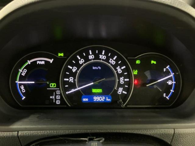 ノア ハイブリッドＳｉダブルバイビー３　保証書／純正　１０インチ　ＳＤナビ／フリップダウンモニター　純正　１２．１インチ／トヨタセーフティセンス／両側電動スライドドア／シートヒーター／車線逸脱防止支援システム／シート　ハーフレザー（14枚目）