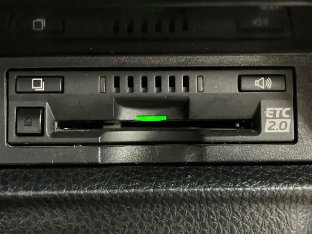 ノア ハイブリッドＳｉダブルバイビー３　保証書／純正　１０インチ　ＳＤナビ／フリップダウンモニター　純正　１２．１インチ／トヨタセーフティセンス／両側電動スライドドア／シートヒーター／車線逸脱防止支援システム／シート　ハーフレザー（29枚目）