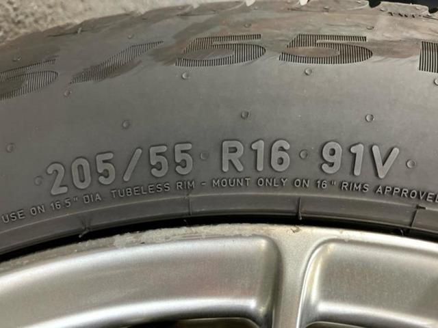 ノア ハイブリッドＳｉダブルバイビー３　保証書／純正　１０インチ　ＳＤナビ／フリップダウンモニター　純正　１２．１インチ／トヨタセーフティセンス／両側電動スライドドア／シートヒーター／車線逸脱防止支援システム／シート　ハーフレザー（50枚目）