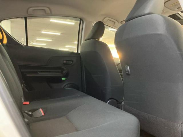 アクア Sスタイルブラック 保証書/純正 9インチ SDナビ/衝突安全装置/車線逸脱防止支援システム/Bluetooth接続/ETC/EBD付ABS/横滑り防止装置/アイドリングストップ/バックモニター/フルセグTV/DVD(5枚目)