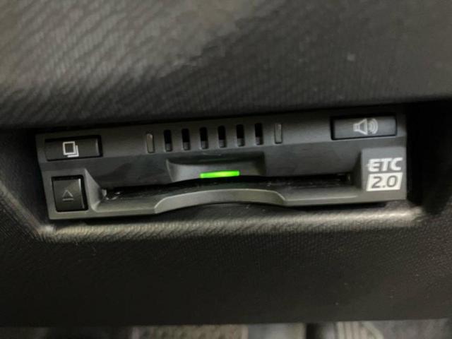 アクア Sスタイルブラック 保証書/純正 9インチ SDナビ/衝突安全装置/車線逸脱防止支援システム/Bluetooth接続/ETC/EBD付ABS/横滑り防止装置/アイドリングストップ/バックモニター/フルセグTV/DVD(25枚目)