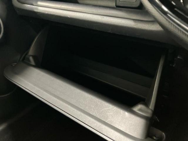 アクア Sスタイルブラック 保証書/純正 9インチ SDナビ/衝突安全装置/車線逸脱防止支援システム/Bluetooth接続/ETC/EBD付ABS/横滑り防止装置/アイドリングストップ/バックモニター/フルセグTV/DVD(32枚目)