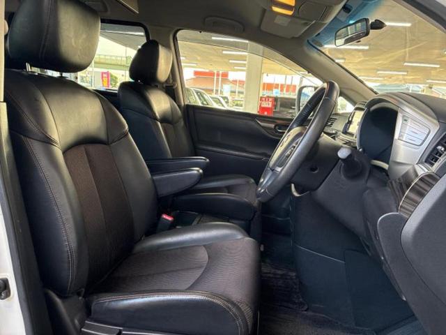 エルグランド ハイウェイスターS 新品タイヤ/保証書/純正 SDナビ/フリップダウンモニター/両側電動スライドドア/シート ハーフレザー/ヘッドランプ LED/Bluetooth接続/ETC/EBD付ABS/横滑り防止装置 DVD再生(4枚目)