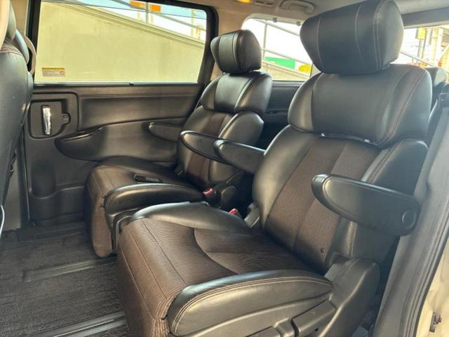 エルグランド ハイウェイスターS 新品タイヤ/保証書/純正 SDナビ/フリップダウンモニター/両側電動スライドドア/シート ハーフレザー/ヘッドランプ LED/Bluetooth接続/ETC/EBD付ABS/横滑り防止装置 DVD再生(8枚目)