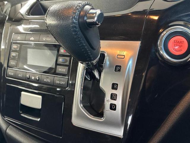 エルグランド ハイウェイスターS 新品タイヤ/保証書/純正 SDナビ/フリップダウンモニター/両側電動スライドドア/シート ハーフレザー/ヘッドランプ LED/Bluetooth接続/ETC/EBD付ABS/横滑り防止装置 DVD再生(16枚目)