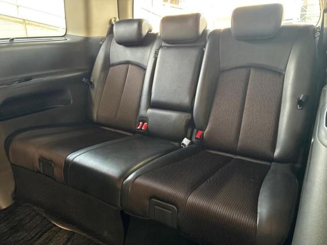 エルグランド ハイウェイスターS 新品タイヤ/保証書/純正 SDナビ/フリップダウンモニター/両側電動スライドドア/シート ハーフレザー/ヘッドランプ LED/Bluetooth接続/ETC/EBD付ABS/横滑り防止装置 DVD再生(19枚目)