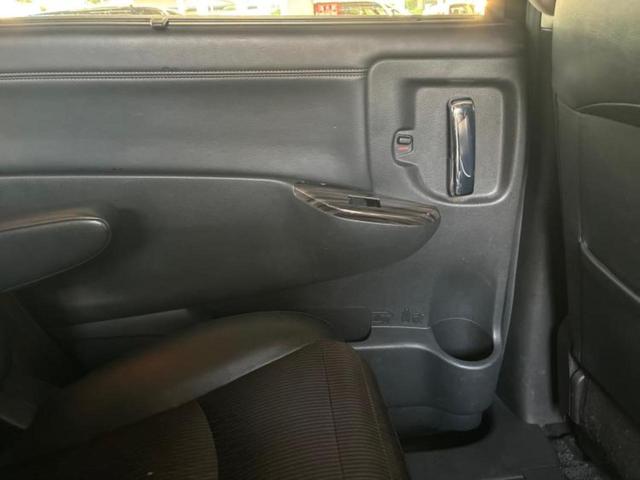 エルグランド ハイウェイスターS 新品タイヤ/保証書/純正 SDナビ/フリップダウンモニター/両側電動スライドドア/シート ハーフレザー/ヘッドランプ LED/Bluetooth接続/ETC/EBD付ABS/横滑り防止装置 DVD再生(25枚目)