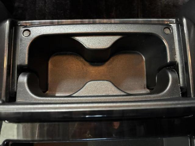 エルグランド ハイウェイスターS 新品タイヤ/保証書/純正 SDナビ/フリップダウンモニター/両側電動スライドドア/シート ハーフレザー/ヘッドランプ LED/Bluetooth接続/ETC/EBD付ABS/横滑り防止装置 DVD再生(35枚目)