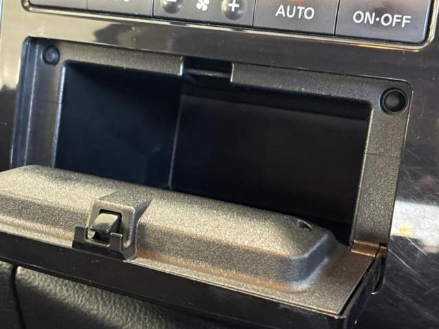 エルグランド ハイウェイスターS 新品タイヤ/保証書/純正 SDナビ/フリップダウンモニター/両側電動スライドドア/シート ハーフレザー/ヘッドランプ LED/Bluetooth接続/ETC/EBD付ABS/横滑り防止装置 DVD再生(45枚目)