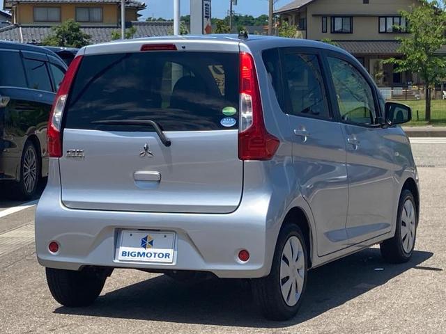 4WD M EBD付ABS/アイドリングストップ/エアバッグ 運転席/エアバッグ 助手席/パワーウインドウ/キーレスエントリー/オートエアコン/シートヒーター 前席/パワーステアリング/4WD(3枚目)
