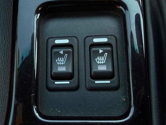 ８６ ＧＴリミテッド　ＥＴＣ　ＭＴ　オートライト　ＨＩＤ　スマートキー　電動格納ミラー　シートヒーター　アルミホイール　盗難防止システム　衝突安全ボディ　ＡＢＳ　ＥＳＣ　エアコン　パワーステアリング　パワーウィンドウ（7枚目）