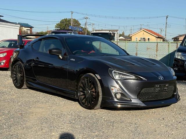 ８６ ＧＴリミテッド　ＥＴＣ　ＭＴ　オートライト　ＨＩＤ　スマートキー　電動格納ミラー　シートヒーター　アルミホイール　盗難防止システム　衝突安全ボディ　ＡＢＳ　ＥＳＣ　エアコン　パワーステアリング　パワーウィンドウ（15枚目）