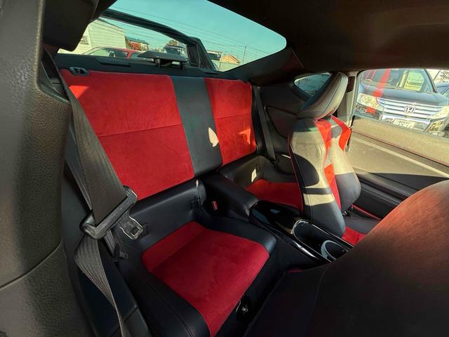 ８６ ＧＴリミテッド　ＥＴＣ　ＭＴ　オートライト　ＨＩＤ　スマートキー　電動格納ミラー　シートヒーター　アルミホイール　盗難防止システム　衝突安全ボディ　ＡＢＳ　ＥＳＣ　エアコン　パワーステアリング　パワーウィンドウ（35枚目）