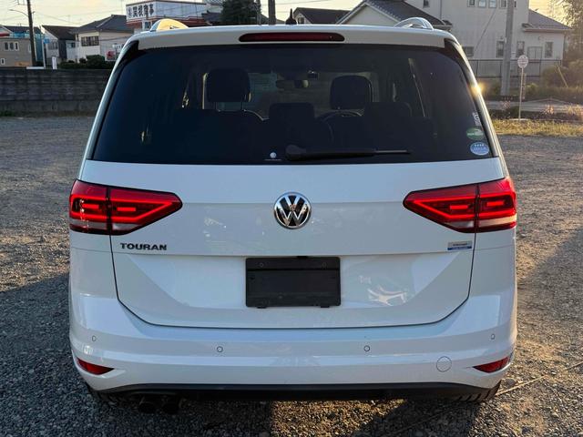 ゴルフトゥーラン ＴＳＩ　ハイライン　ドライブレコーダー　ＥＴＣ　バックカメラ　ナビ　ＴＶ　クリアランスソナー　オートクルーズコントロール　パークアシスト　スマートキー　アイドリングストップ　電動格納ミラー　シートヒーター　ＡＴ（16枚目）