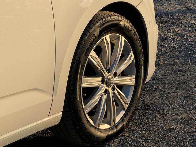 ゴルフトゥーラン ＴＳＩ　ハイライン　ドライブレコーダー　ＥＴＣ　バックカメラ　ナビ　ＴＶ　クリアランスソナー　オートクルーズコントロール　パークアシスト　スマートキー　アイドリングストップ　電動格納ミラー　シートヒーター　ＡＴ（20枚目）