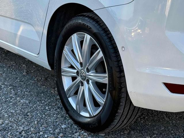ゴルフトゥーラン ＴＳＩ　ハイライン　ドライブレコーダー　ＥＴＣ　バックカメラ　ナビ　ＴＶ　クリアランスソナー　オートクルーズコントロール　パークアシスト　スマートキー　アイドリングストップ　電動格納ミラー　シートヒーター　ＡＴ（26枚目）