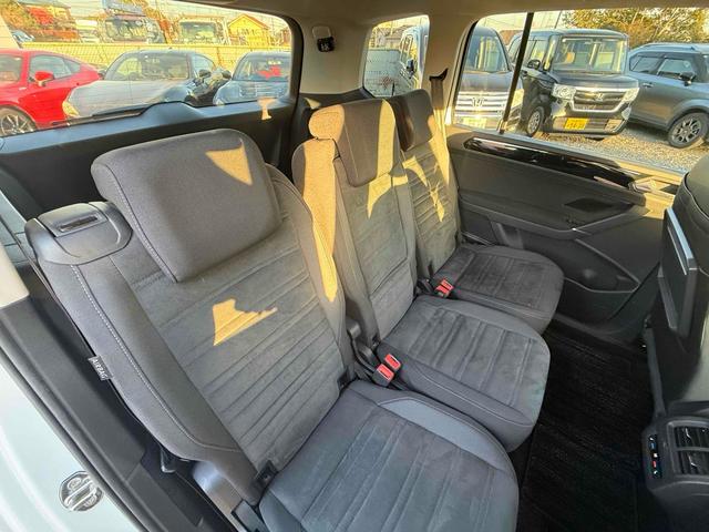 ゴルフトゥーラン ＴＳＩ　ハイライン　ドライブレコーダー　ＥＴＣ　バックカメラ　ナビ　ＴＶ　クリアランスソナー　オートクルーズコントロール　パークアシスト　スマートキー　アイドリングストップ　電動格納ミラー　シートヒーター　ＡＴ（33枚目）