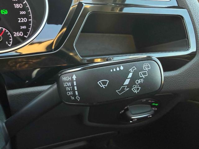ゴルフトゥーラン ＴＳＩ　ハイライン　ドライブレコーダー　ＥＴＣ　バックカメラ　ナビ　ＴＶ　クリアランスソナー　オートクルーズコントロール　パークアシスト　スマートキー　アイドリングストップ　電動格納ミラー　シートヒーター　ＡＴ（48枚目）