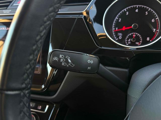 ゴルフトゥーラン ＴＳＩ　ハイライン　ドライブレコーダー　ＥＴＣ　バックカメラ　ナビ　ＴＶ　クリアランスソナー　オートクルーズコントロール　パークアシスト　スマートキー　アイドリングストップ　電動格納ミラー　シートヒーター　ＡＴ（49枚目）