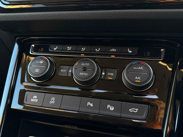 ゴルフトゥーラン ＴＳＩ　ハイライン　ドライブレコーダー　ＥＴＣ　バックカメラ　ナビ　ＴＶ　クリアランスソナー　オートクルーズコントロール　パークアシスト　スマートキー　アイドリングストップ　電動格納ミラー　シートヒーター　ＡＴ（50枚目）