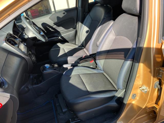 ノート ｅ－パワー　メダリスト　ブラックアロー　ワンオーナー／アラウンドビューモニター（11枚目）