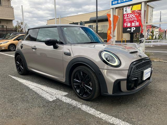 MINI クーパーS ジョン・クーパー・ワークス・トリム 当社買取/純正ナビ/ミラー一体ETC/インテリジェントセーフティ/前後ドラレコ(3枚目)
