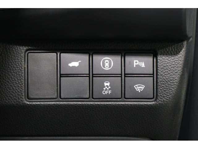 ヴェゼル ｅ：ＨＥＶＺ　認定中古車　ワンオーナー　追突軽減グレーキ　禁煙車　　コネクトナビ　リヤカメラ　ＥＴＣ　　スマキ　Ｐトランク　フルオートエアコン　　両席エアバック　　　ＬＥＤランプ　ソナー　クルーズＣ（14枚目）