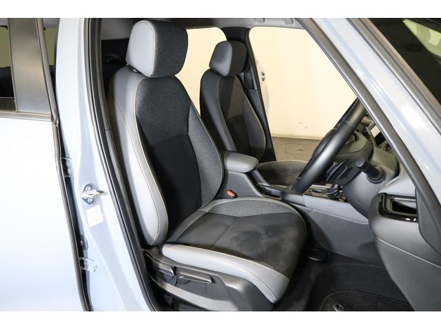 フィット e:HEVRS 認定中古車 2年保証付 ナビ Bカメラ ETC 運転支援 デモカー エアバッグ パワーウィンドウ 助手席エアバッグ フルセグテレビ LEDヘッドランプ セキュリティアラーム フルオートエアコン USB(17枚目)