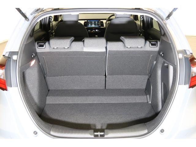 フィット e:HEVRS 認定中古車 2年保証付 ナビ Bカメラ ETC 運転支援 デモカー エアバッグ パワーウィンドウ 助手席エアバッグ フルセグテレビ LEDヘッドランプ セキュリティアラーム フルオートエアコン USB(19枚目)