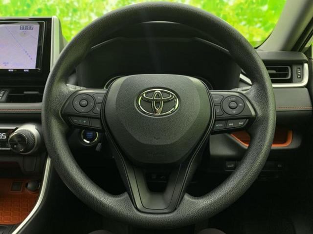 ＲＡＶ４ ４ＷＤアドベンチャー　新品タイヤ／パノラマルーフ／純正　９インチ　ＳＤナビ／デジタルインナーミラー／トヨタセーフティセンス／車線逸脱防止支援システム／シート　合皮／パーキングアシスト　バックガイド／電動バックドア　４ＷＤ（14枚目）