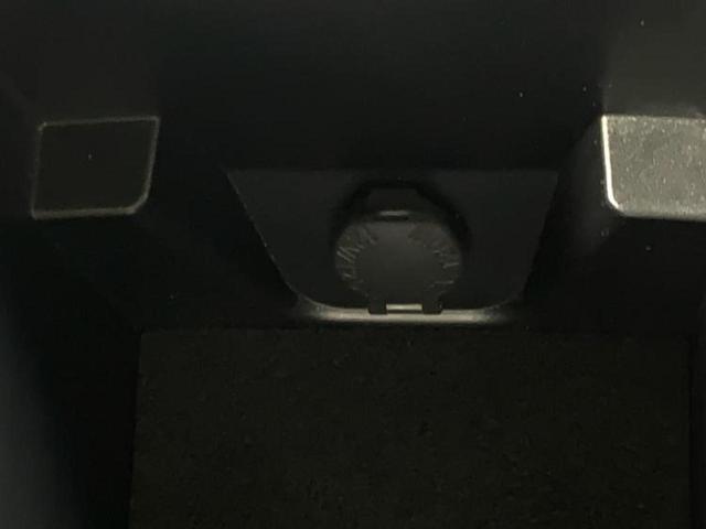 ハリアー プレミアム TRDエアロ/社外 10インチ SDナビ/トヨタセーフティセンス/車線逸脱防止支援システム/シート ハーフレザー/パーキングアシスト バックガイド/電動バックドア/ヘッドランプ LED フルエアロ(42枚目)