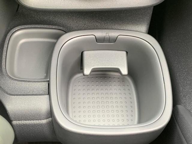 シエンタ ハイブリッドX トヨタセーフティセンス/電動スライドドア/車線逸脱防止支援システム/ヘッドランプ LED/USBジャック/EBD付ABS/横滑り防止装置/アイドリングストップ/クルーズコントロール/禁煙車(28枚目)