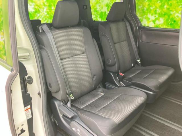 ヴォクシー ハイブリッドZSキラメキ2 新品タイヤ/保証書/社外 11インチ SDナビ/フリップダウンモニター 社外 12.8インチ/トヨタセーフティセンス/両側電動スライドドア/シートヒーター 前席/車線逸脱防止支援システム バックカメラ(5枚目)