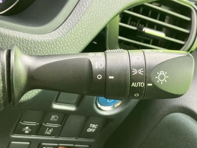 ヴォクシー ハイブリッドZSキラメキ2 新品タイヤ/保証書/社外 11インチ SDナビ/フリップダウンモニター 社外 12.8インチ/トヨタセーフティセンス/両側電動スライドドア/シートヒーター 前席/車線逸脱防止支援システム バックカメラ(16枚目)