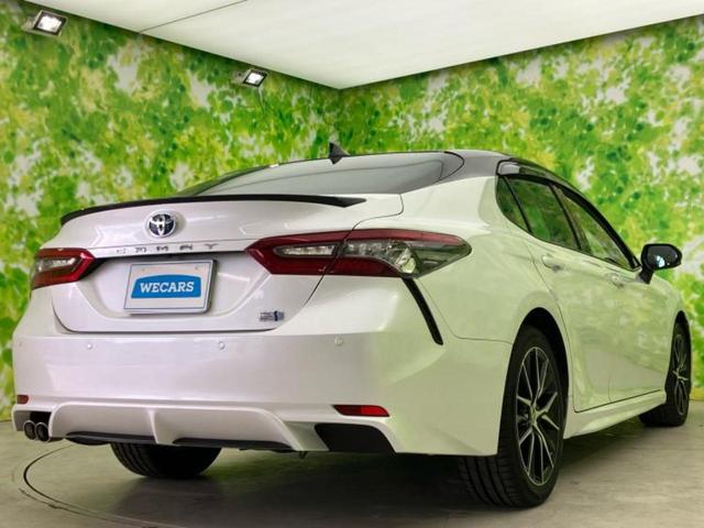 カムリ WSレザーパッケージ 新品タイヤ/保証書/ディスプレイオーディオ+ナビ9インチ/トヨタセーフティセンス/シートヒーター 前席/車線逸脱防止支援システム/シート フルレザー/パーキングアシスト バックガイド 革シート 禁煙車(3枚目)